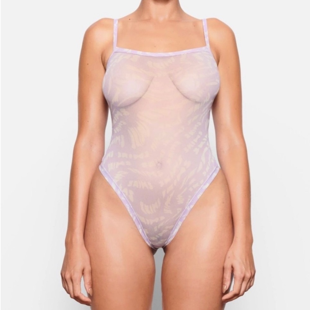 NWT Skims Lilac Swirl Bodysuit